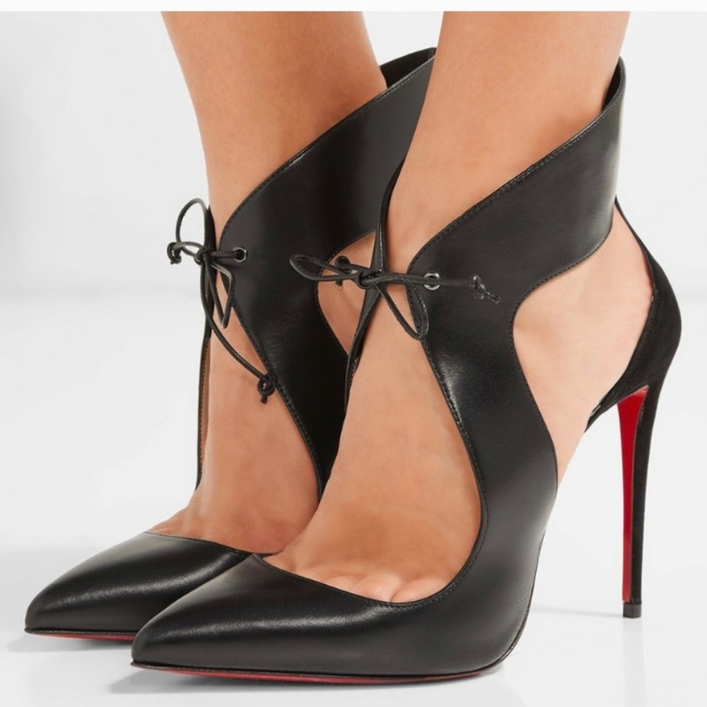 SOLD..Christian Louboutin Ferme Rouge 100 Sz 37.5